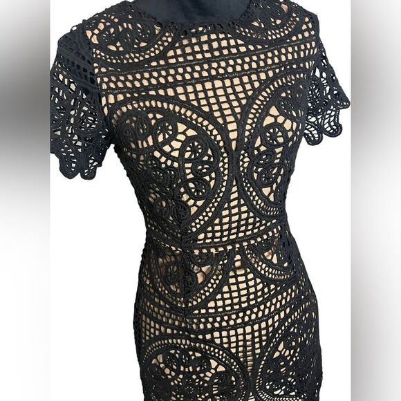 J.O.A. LOS ANGELES BLACK CROCHET LACE BODY-CON DRESS WOMENS SIZE SMALL - Picture 3 of 8